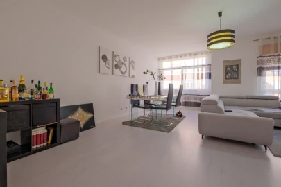 Apartamento T2 para Venda em Rio de Mouro