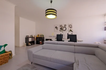 Apartamento T2 para Venda em Rio de Mouro