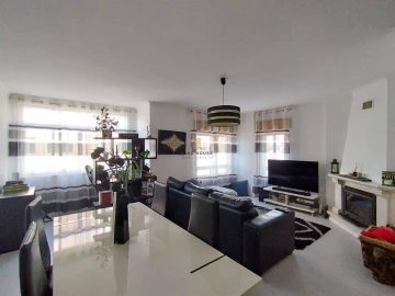 Apartamento T2 para Venda em Rio de Mouro