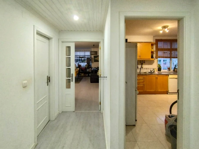 Apartamento T2 para Venda em Rio de Mouro Foto 2