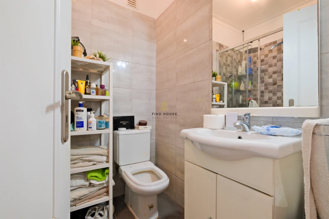 Apartamento T2 para Venda em Rio de Mouro Foto 21
