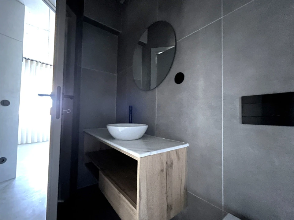 Apartamento T2 para Arrendamento em Viseu Foto 10