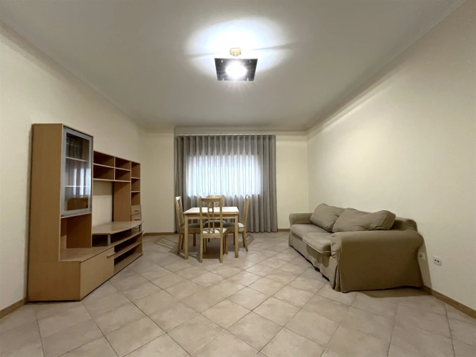 Apartamento T1 para Arrendamento em Viseu Foto 3