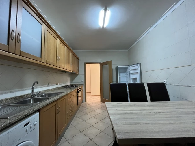 Apartamento T1 para Arrendamento em Viseu Foto 4