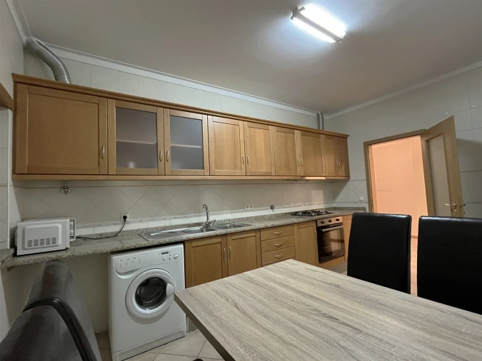Apartamento T1 para Arrendamento em Viseu Foto 5
