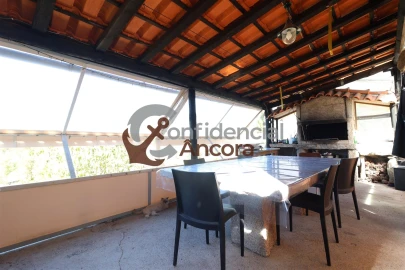 Quinta T0 para Venda em Nespereira