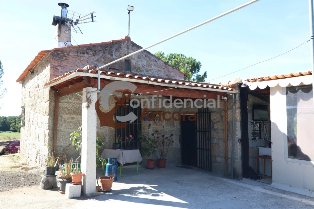 Quinta T0 para Venda em Nespereira Foto 42