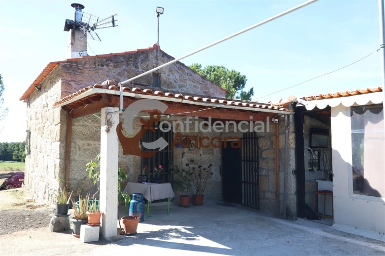 Quinta T0 para Venda em Nespereira Foto 42