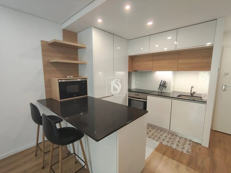 Apartamento T1 para Arrendamento em Gualtar Foto 4