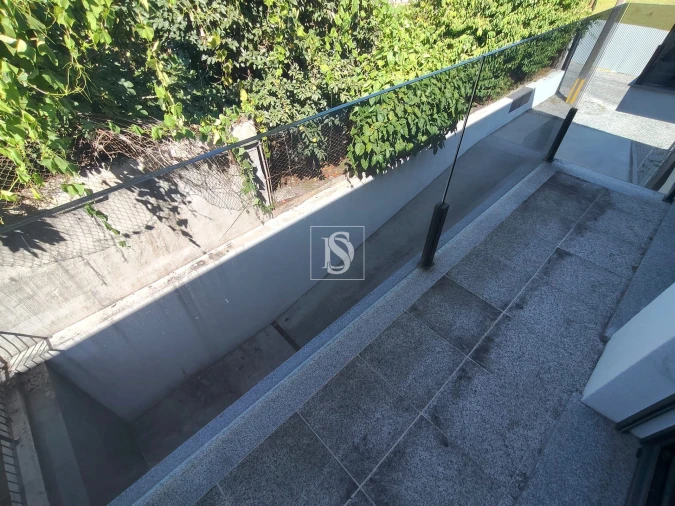 Apartamento T1 para Arrendamento em Gualtar Foto 11