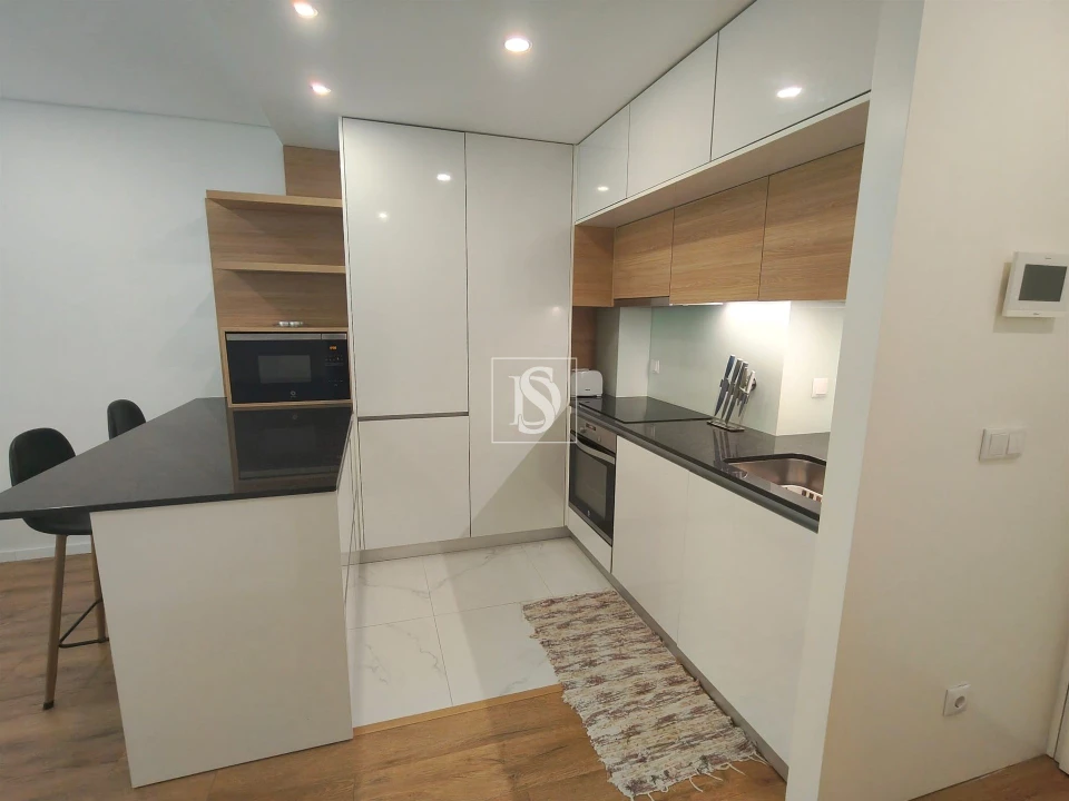 Apartamento T1 para Arrendamento em Gualtar Foto 8
