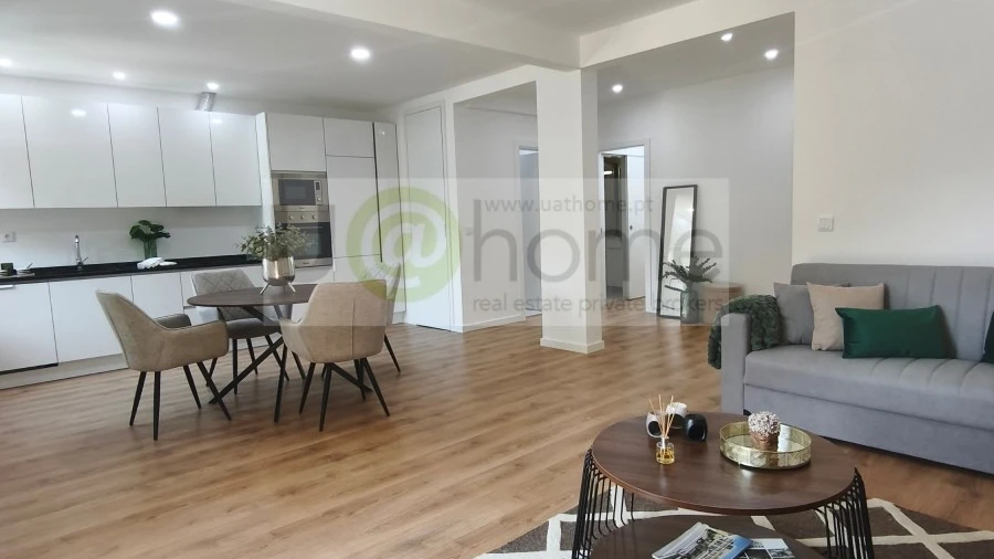 Apartamento T3 para Venda em Benfica
