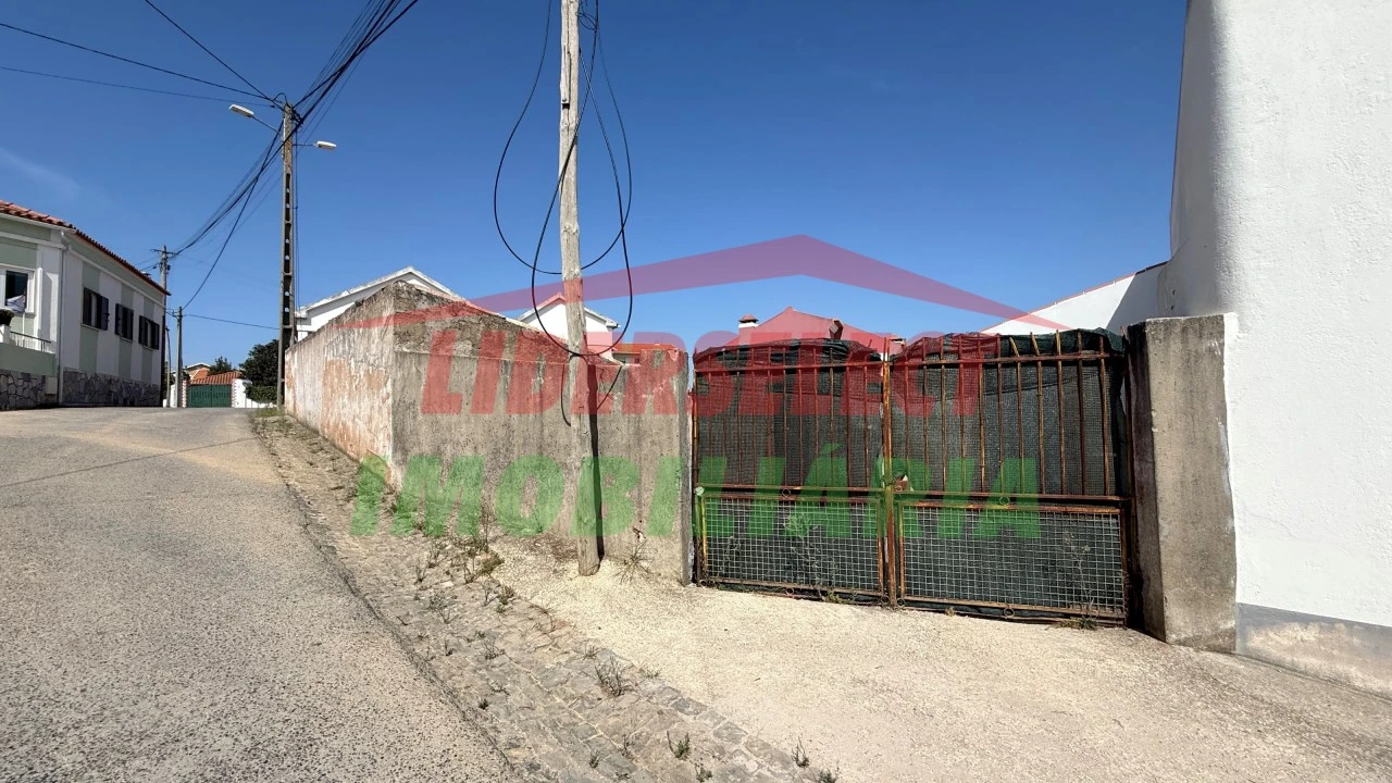 Terreno para Venda em Santa Maria, São Pedro e Matacães Foto 1