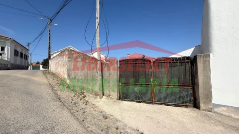 Terreno para Venda em Santa Maria, São Pedro e Matacães