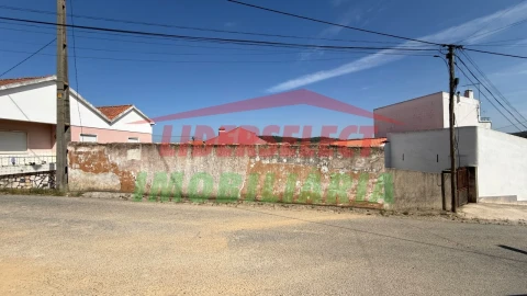 Terreno para Venda em Santa Maria, São Pedro e Matacães