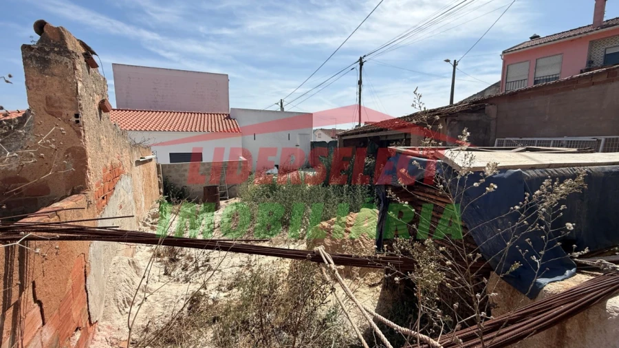 Terreno para Venda em Santa Maria, São Pedro e Matacães Foto 4