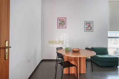 Armazém para Venda em Mora