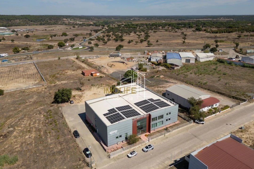 Armazém para Venda em Mora Foto 1