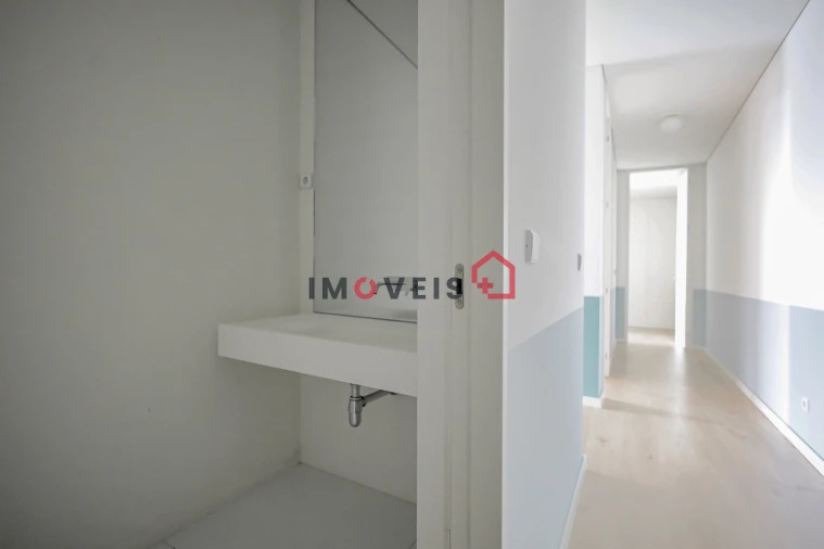 Apartamento T2 para Venda em Leiria, Pousos, Barreira e Cortes Foto 4