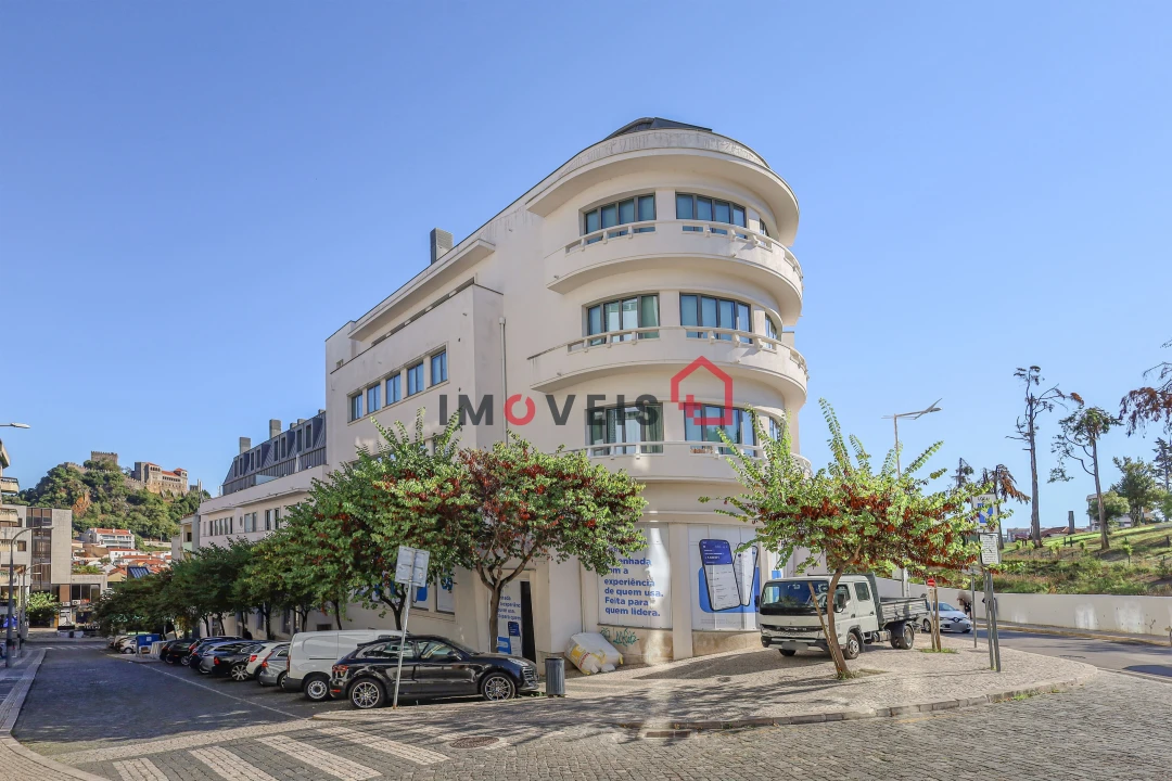 Apartamento T2 para Venda em Leiria, Pousos, Barreira e Cortes Foto 1