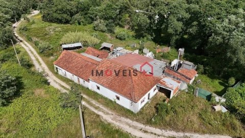 Moradia T7 para Venda em Pedreiras