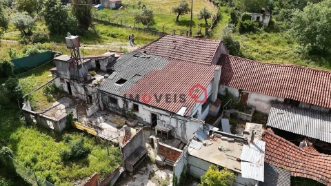 Moradia T7 para Venda em Pedreiras