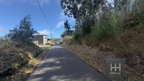 Terreno para Venda em Camacha