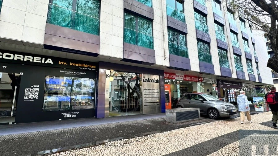 Apartamento T3 para Venda em Funchal (Se)