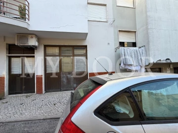 Loja para Venda em Encosta do Sol