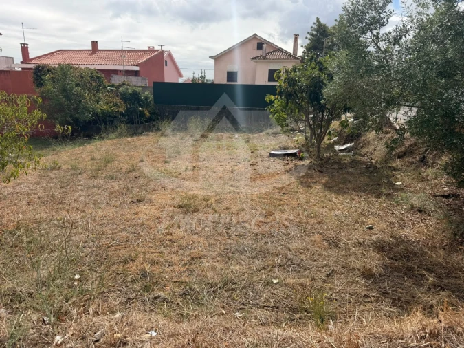 Terreno para Venda em Santa Iria de Azoia, São João da Talha e Bobadela Foto 2