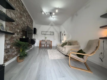Apartamento T2 para Venda em Alhandra, São João dos Montes e Calhandriz