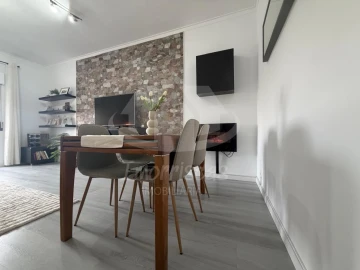 Apartamento T2 para Venda em Alhandra, São João dos Montes e Calhandriz