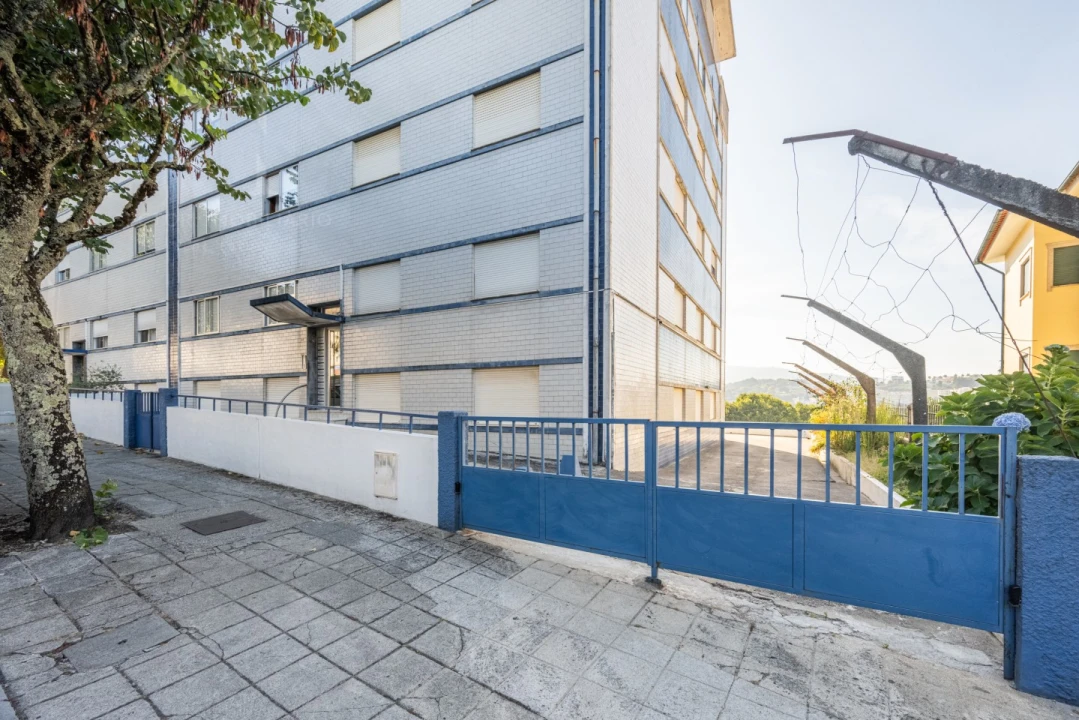Apartamento T4 para Venda em Braga (Maximinos, Sé e Cividade) Foto 20