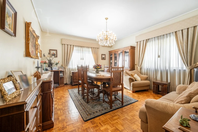 Apartamento T4 para Venda em Braga (Maximinos, Sé e Cividade) Foto 2