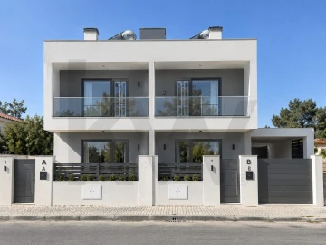 Moradia T3 para Venda em Fernao Ferro