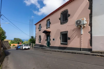 Moradia T3 para Venda em Lomba da Maia