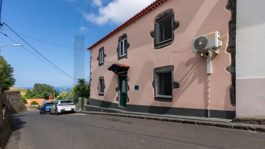 Moradia T3 para Venda em Lomba da Maia