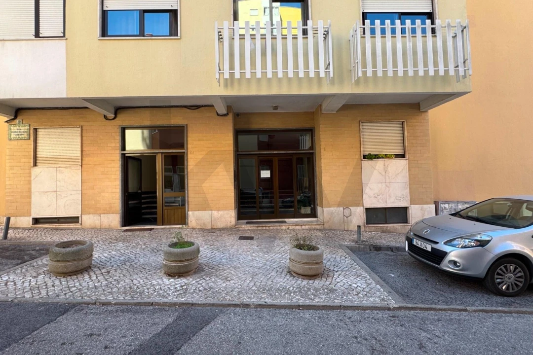 Apartamento T1 para Venda em Venteira Foto 16