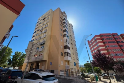 Apartamento T1 para Venda em Venteira