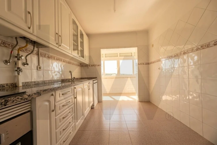 Apartamento T1 para Venda em Venteira Foto 7