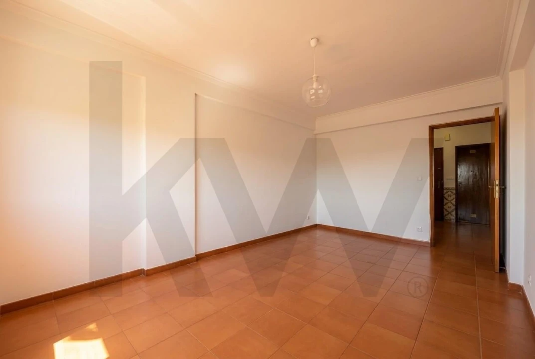 Apartamento T1 para Venda em Venteira Foto 2