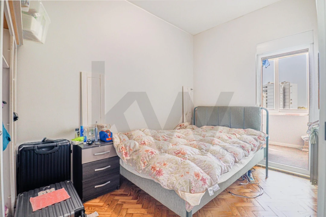 Apartamento T4 para Arrendamento em Olivais Foto 9