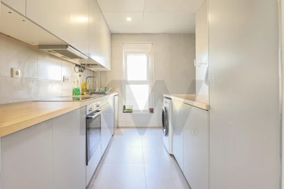 Apartamento T4 para Arrendamento em Olivais