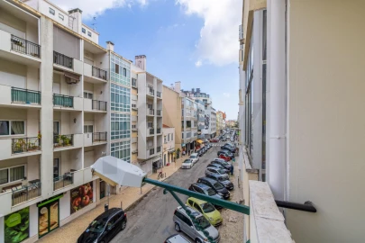 Apartamento T2 para Arrendamento em Campo de Ourique