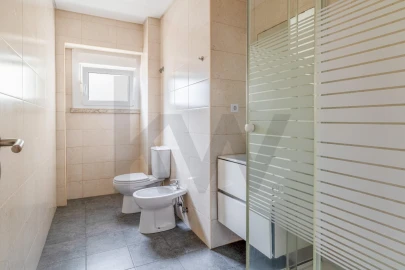 Apartamento T2 para Arrendamento em Campo de Ourique