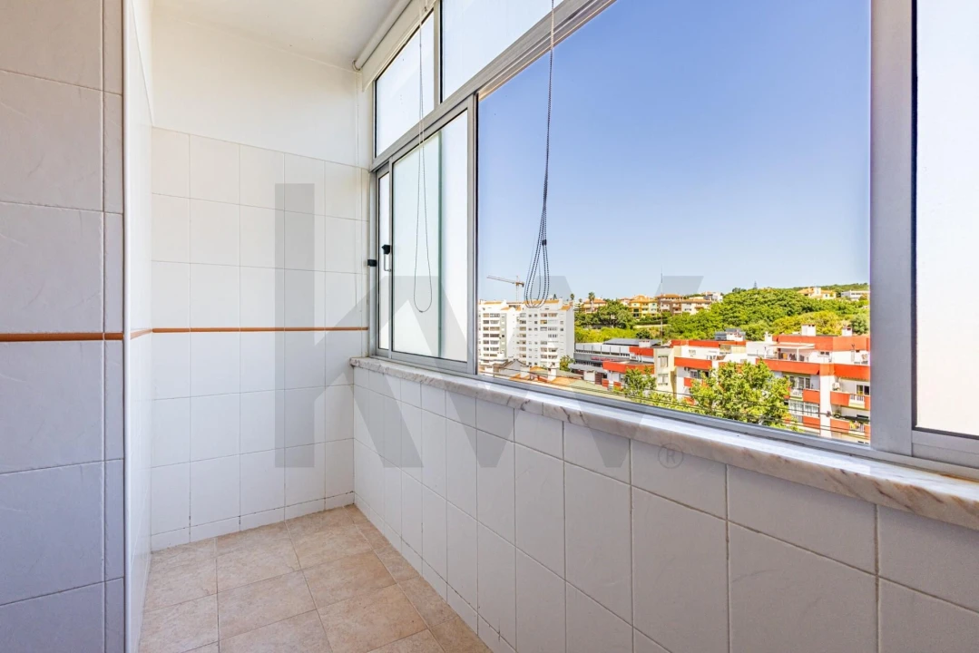 Apartamento T3 para Venda em Carnaxide e Queijas Foto 19