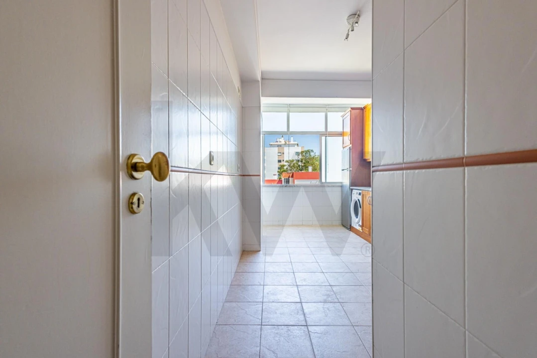 Apartamento T3 para Venda em Carnaxide e Queijas Foto 15
