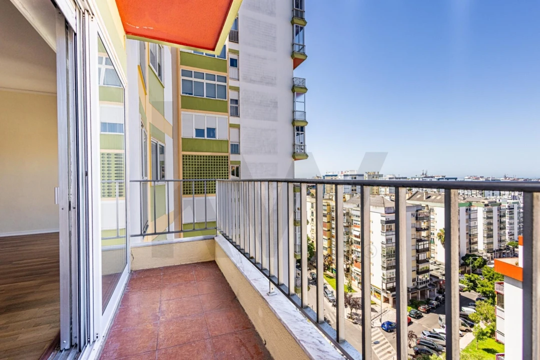 Apartamento T3 para Venda em Carnaxide e Queijas Foto 11