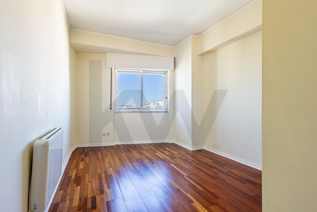 Apartamento T3 para Venda em Carnaxide e Queijas Foto 38