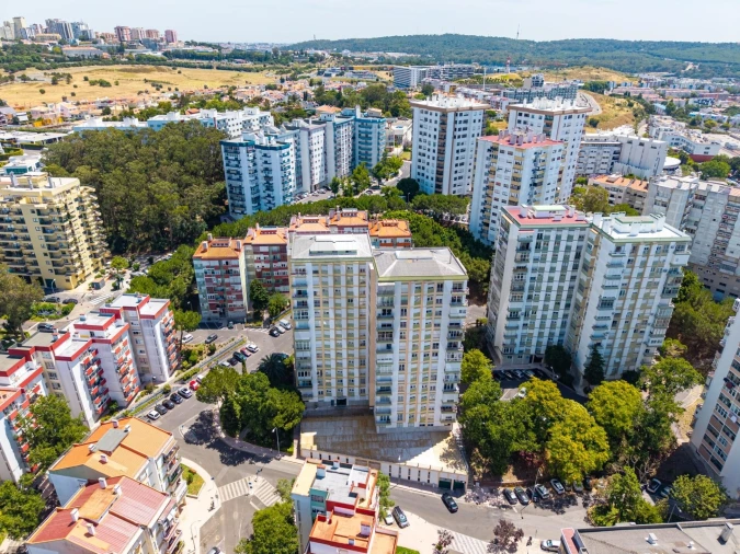 Apartamento T3 para Venda em Carnaxide e Queijas Foto 45